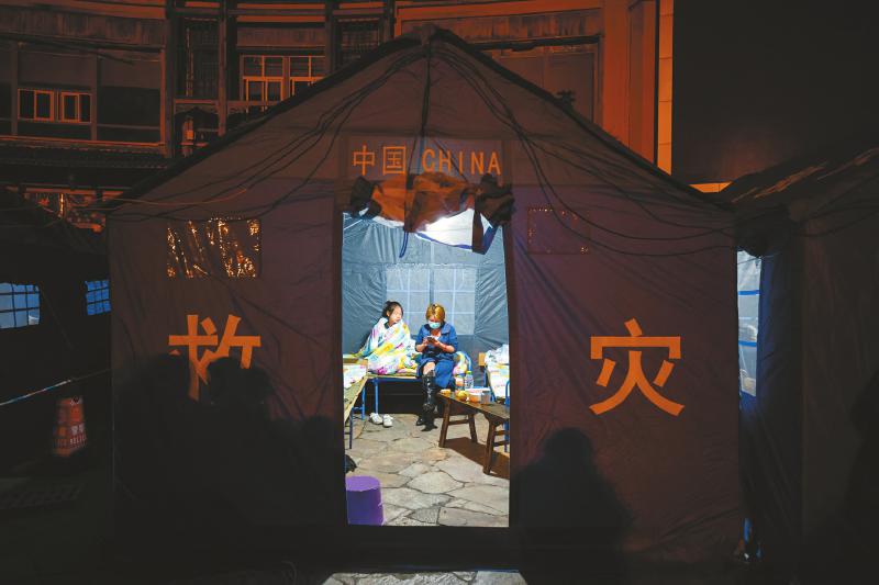 貢嘎廣場.jpg