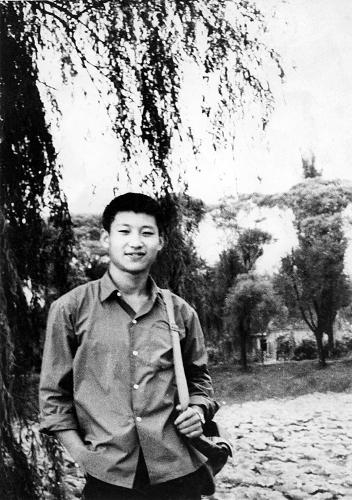 這是1972年，插隊(duì)回京探親時(shí)的習(xí)近平。