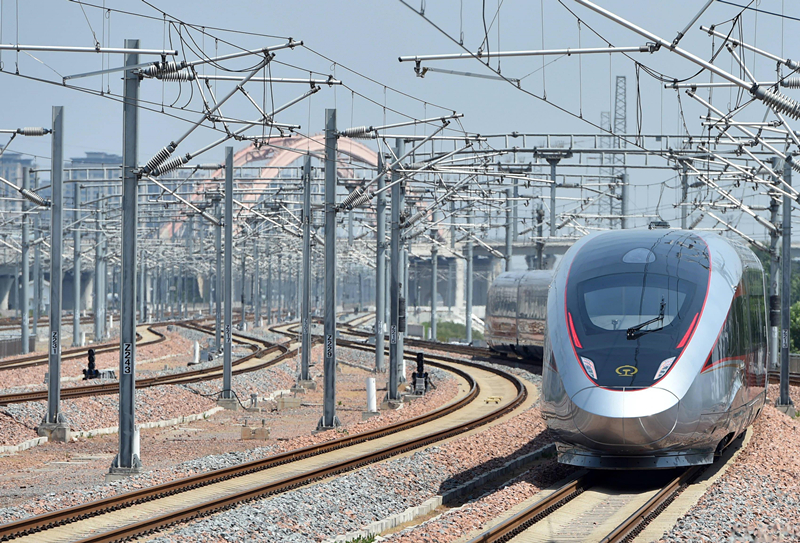 2022年6月20日，濟鄭高鐵鄭州首發(fā)G9206次列車駛出鄭州東站。